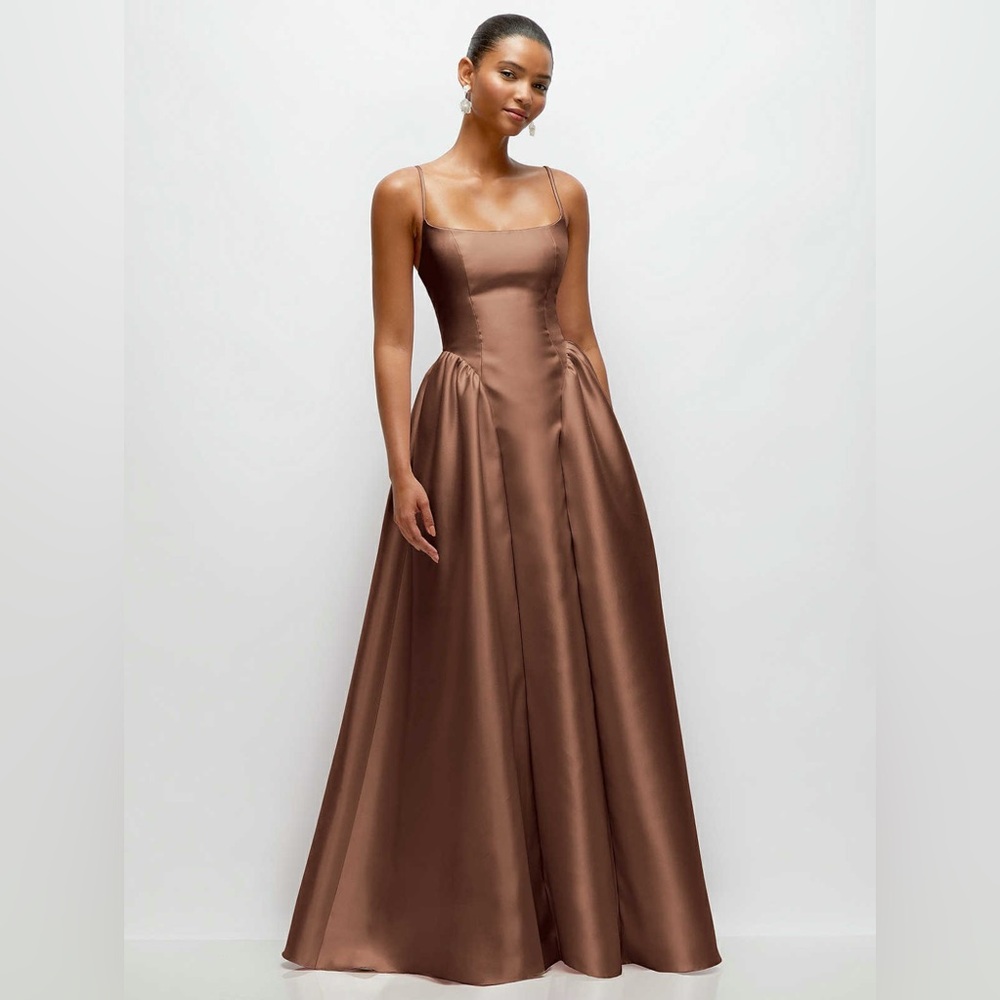 DESSY SCOOP NECK DROP BASQUE SKIRT SATIN MAXI DRESS WITH POCKETS IN COGNAC